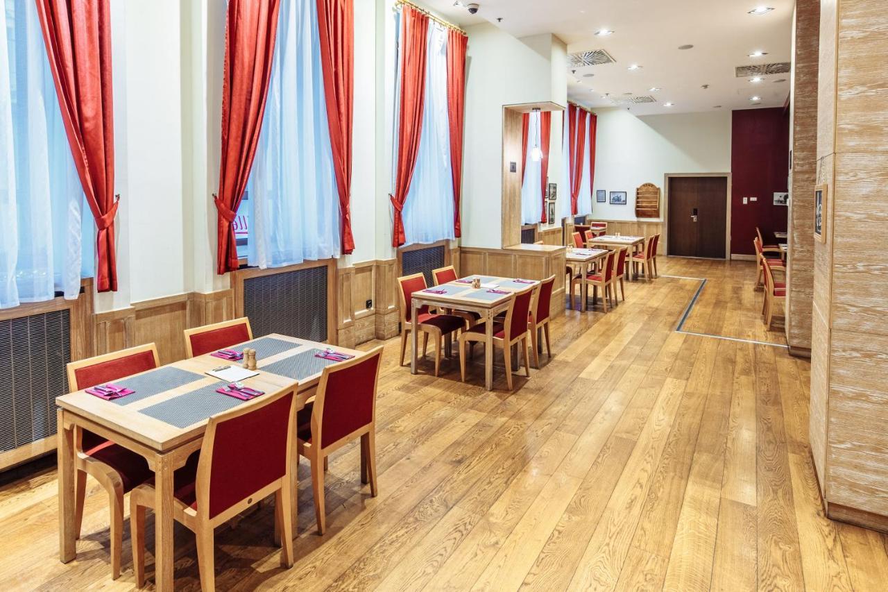 Radisson Blu Hotel, Kyiv City Centre מראה חיצוני תמונה