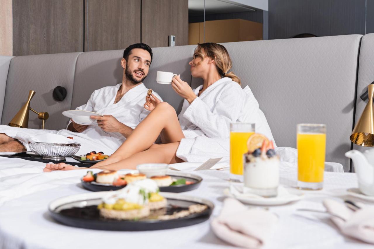 Radisson Blu Hotel, Kyiv City Centre מראה חיצוני תמונה