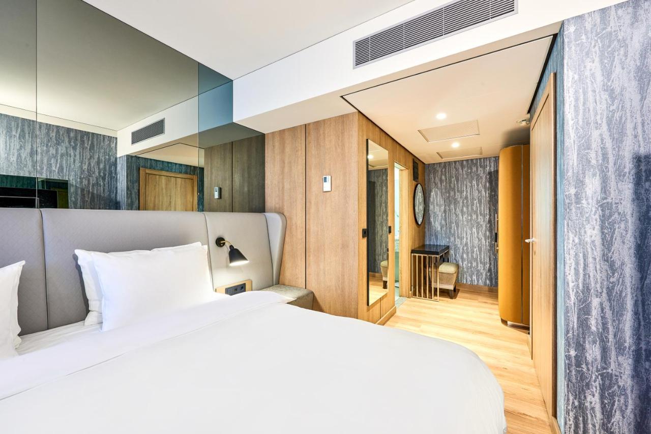 Radisson Blu Hotel, Kyiv City Centre מראה חיצוני תמונה