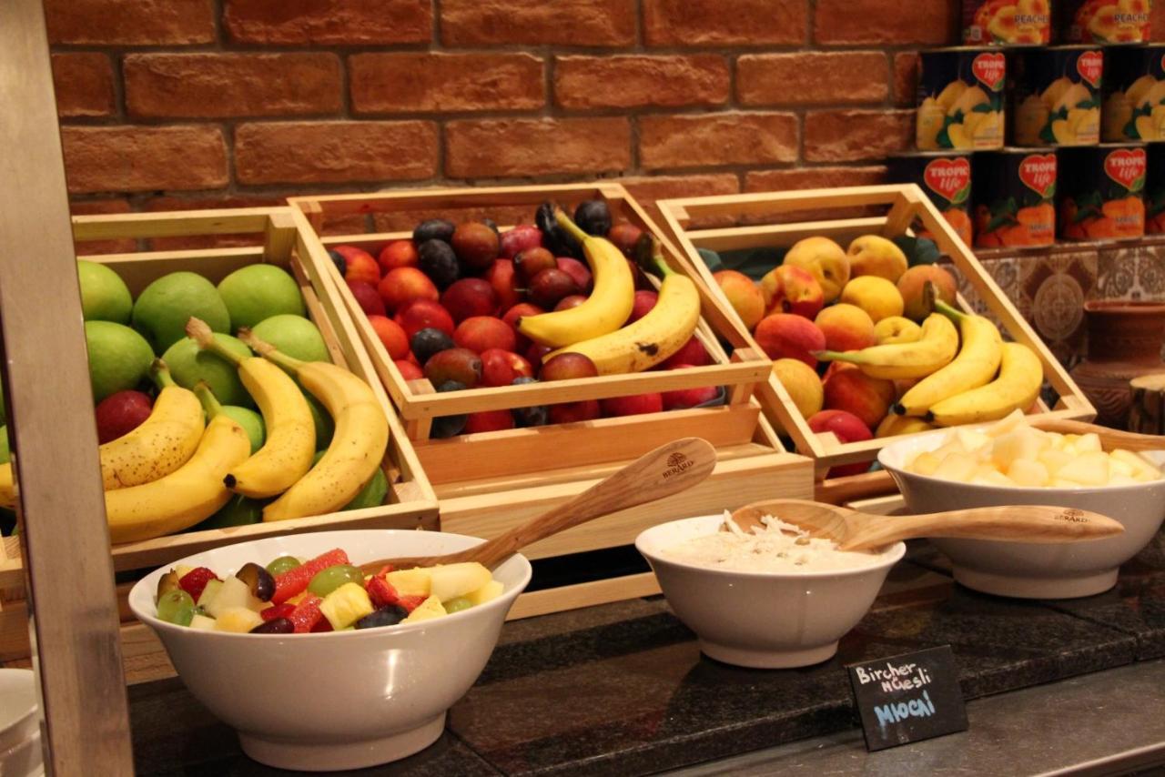 Radisson Blu Hotel, Kyiv City Centre מראה חיצוני תמונה