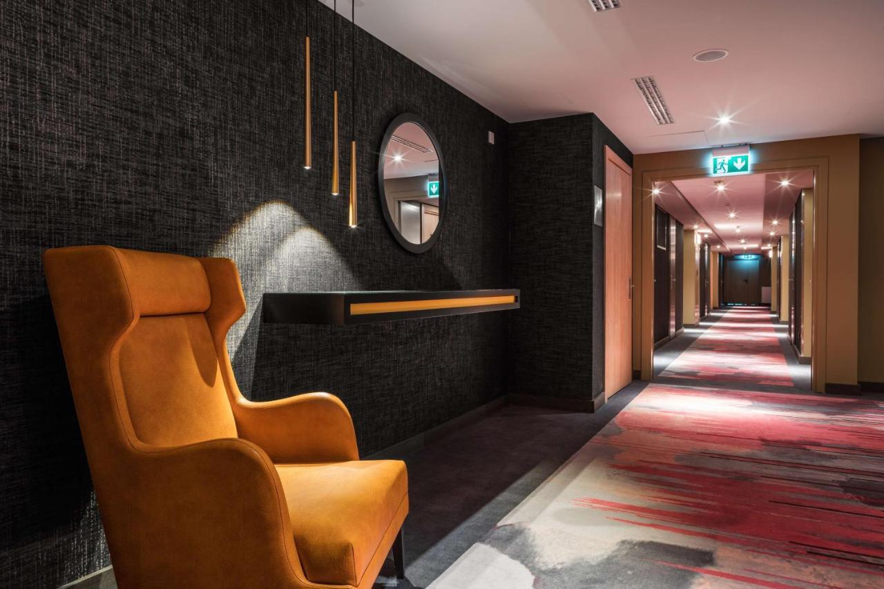 Radisson Blu Hotel, Kyiv City Centre מראה חיצוני תמונה