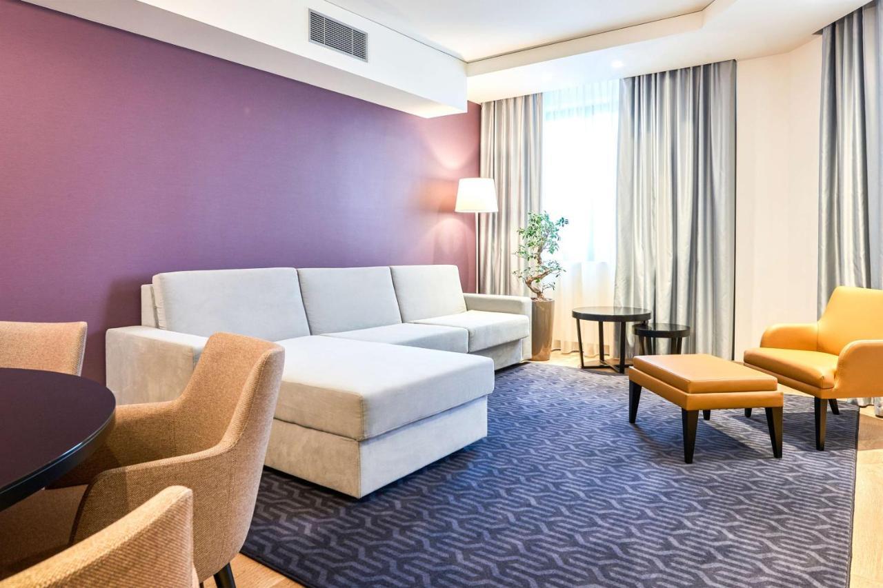 Radisson Blu Hotel, Kyiv City Centre מראה חיצוני תמונה
